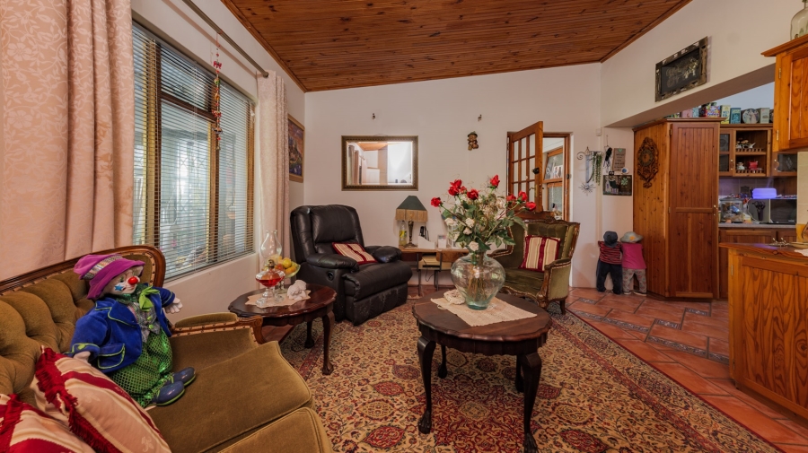 5 Bedroom Property for Sale in Bredasdorp Western Cape